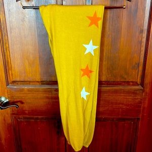 Mustard yellow Sundry sweats. Size 0 which is a x-small on the Sundry website.